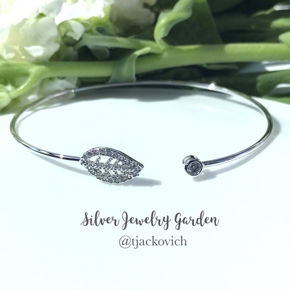 Open Cuff Leaf Bracelet Cubic Zirconia - Picture 5 of 7